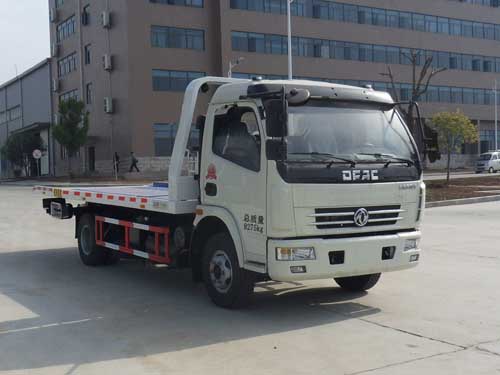 東風多利卡黃牌一拖二平板清障車